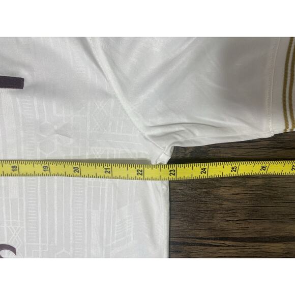 Arsenal | Men’s Large Away Jersey - Picture 4 of 7